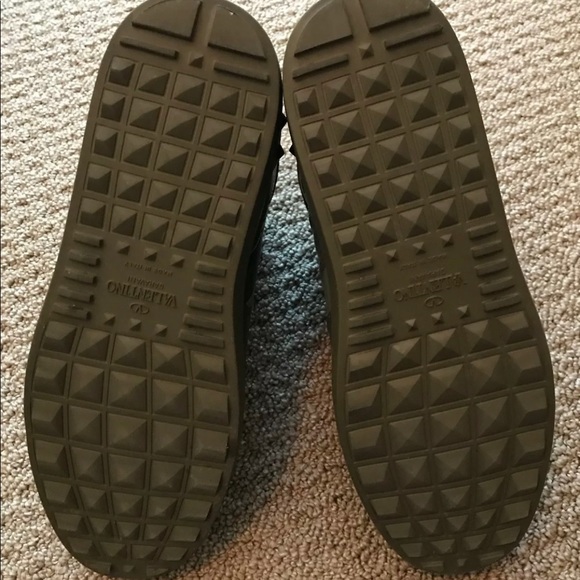 NEW Valentino RockrunnerCamouflage hi-top sneakers - Picture 3 of 5